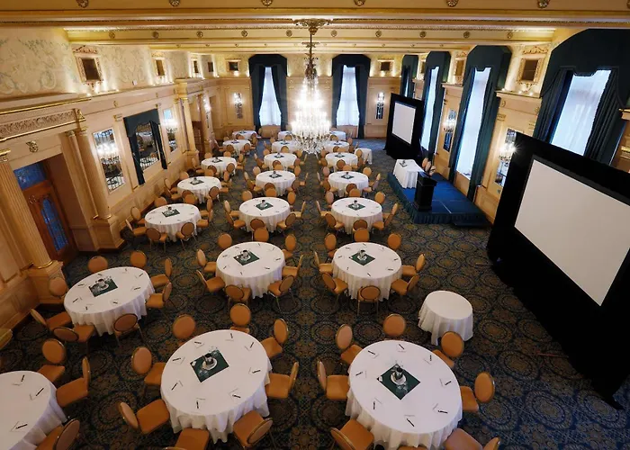 The Fort Garry Hotel, Spa And Conference Centre, An Ascend Collection Hotel Winnipeg